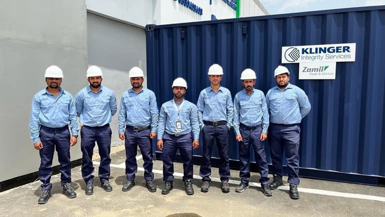 KLINGER UK team employees in Saudi Arabia