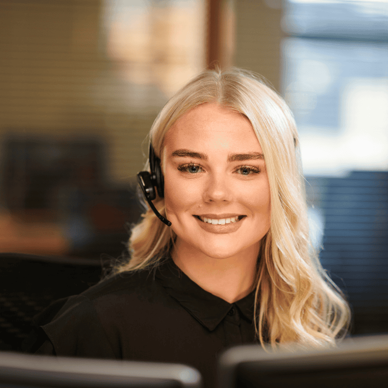 Blonde lady representing KLINGER contact sales employee